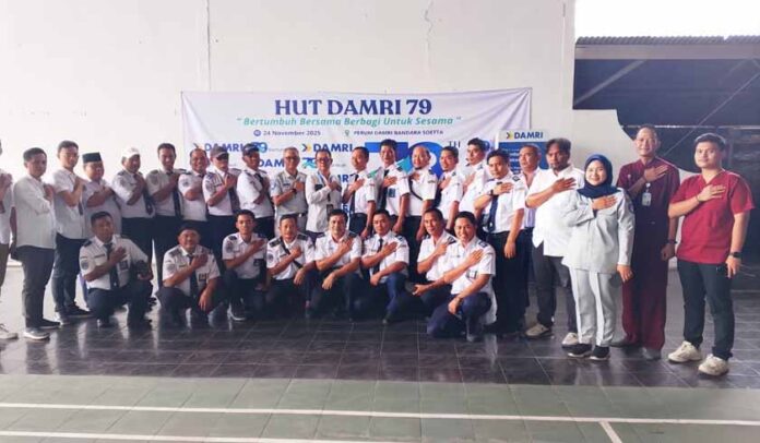 Puluhan Pengemudi di Cakung