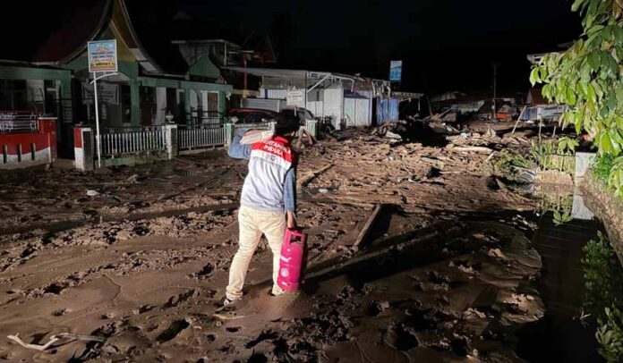 ke Daerah Terisolir Sibolga dan Pulau Nias ke Daerah Terisolir Sibolga dan Pulau Nias