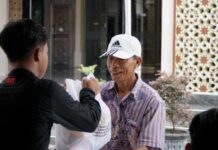 Diawali dari Tuban, Pertamina Bantu Masyarakat Prasejahtera Penuhi Kebutuhan Pokok melalui Pasar Murah Pasar murah