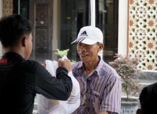 Diawali dari Tuban, Pertamina Bantu Masyarakat Prasejahtera Penuhi Kebutuhan Pokok melalui Pasar Murah Pasar murah