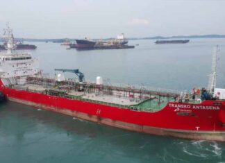 Armada Pertamina Patra Niaga Sandar Kembali di Ampenan, Pastikan Energi Terus Hadir hingga Wilayah Selatan Nusantara Pertamina Patra Niaga