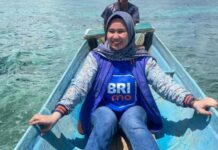 Menerjang Ombak dari Pulau ke Pulau, Dedikasi Mantri Perempuan BRI Menjaga Akses Keuangan di Wilayah Kepulauan Sulawesi Tengah Mantri