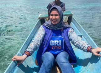 Menerjang Ombak dari Pulau ke Pulau, Dedikasi Mantri Perempuan BRI Menjaga Akses Keuangan di Wilayah Kepulauan Sulawesi Tengah Mantri