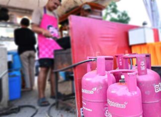 Pertamina Dukung Usaha Mikro dan Kecil di Jakarta Fair, Puluhan Pedagang Kuliner Terima Bright Gas Bright Gas