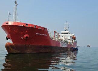 Kapal Pertamina Patra Niaga MT Transko Arafura Tanggap Darurat Kemanusiaan Selamatkan 17 Korban KMP Mutiara Sentosa 2 MT Transko Arafura