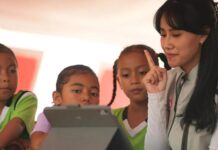 Pulihkan Semangat Belajar Anak Pascagempa, TelkomGroup Hadirkan Dukungan Psikologis dan Digital di NTT dukungan psikologis